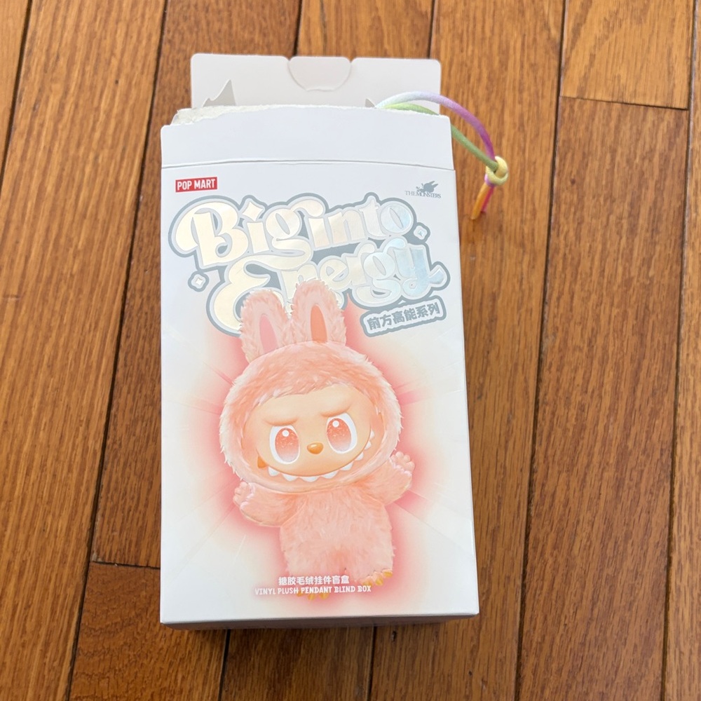 POPMART Labubu Big into Energy - LOVE